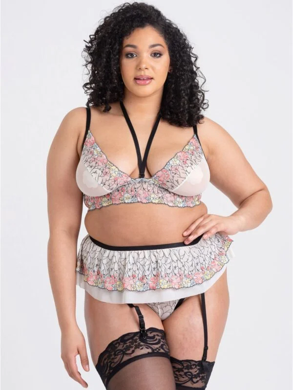 BellesHoney Plus Size Flora Ivory Embroidered Bra Set