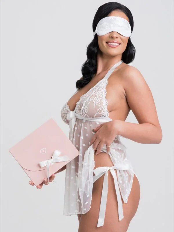 BellesHoney Plus Size White Lace Babydoll Gift Set